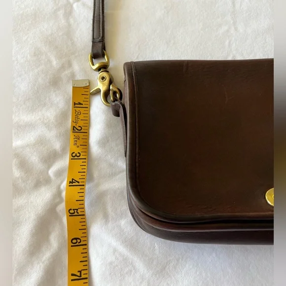 Vintage Coach Brown Leather Pocket Purse Shoulder Bag - Picture 12 of 14